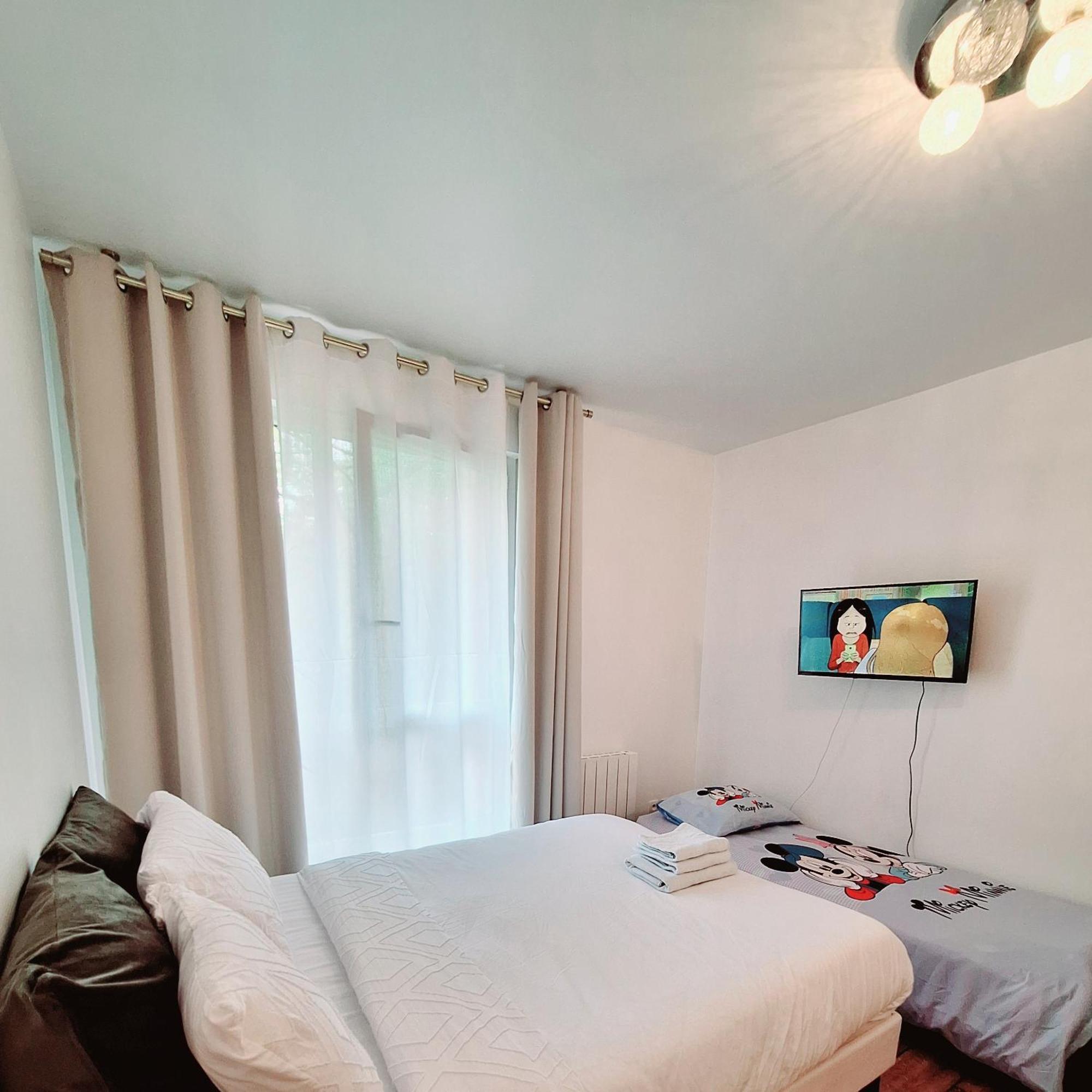 Studio Alpha - 2Min By Train To Disneyland Or 20Min Walk - 5Min Walk To "Val D'Europe" Station Montévrain Exteriör bild