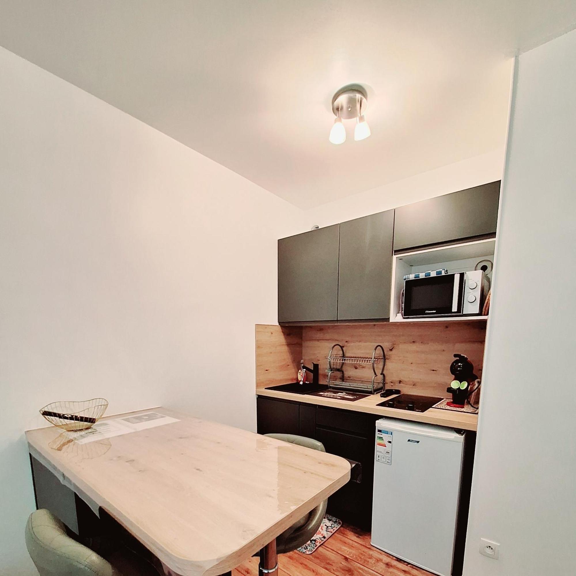 Studio Alpha - 2Min By Train To Disneyland Or 20Min Walk - 5Min Walk To "Val D'Europe" Station Montévrain Exteriör bild